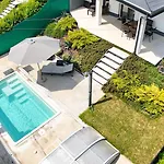 No 121 Bacasba With Heated And Covered Pool Villa