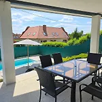 Vila No 121 Bacasba With Heated And Covered Pool