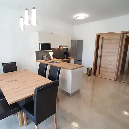 No 121 Bacasba With Heated And Covered Pool Villa Balatongyorok