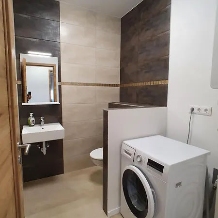 No 121 Bacasba With Heated And Covered Pool Balatongyorok